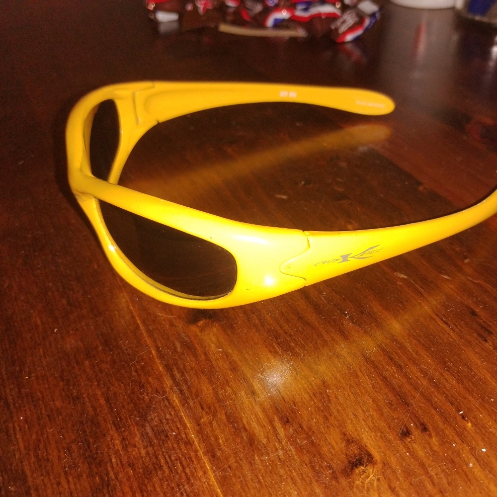 COPY - Oakley Wraparound